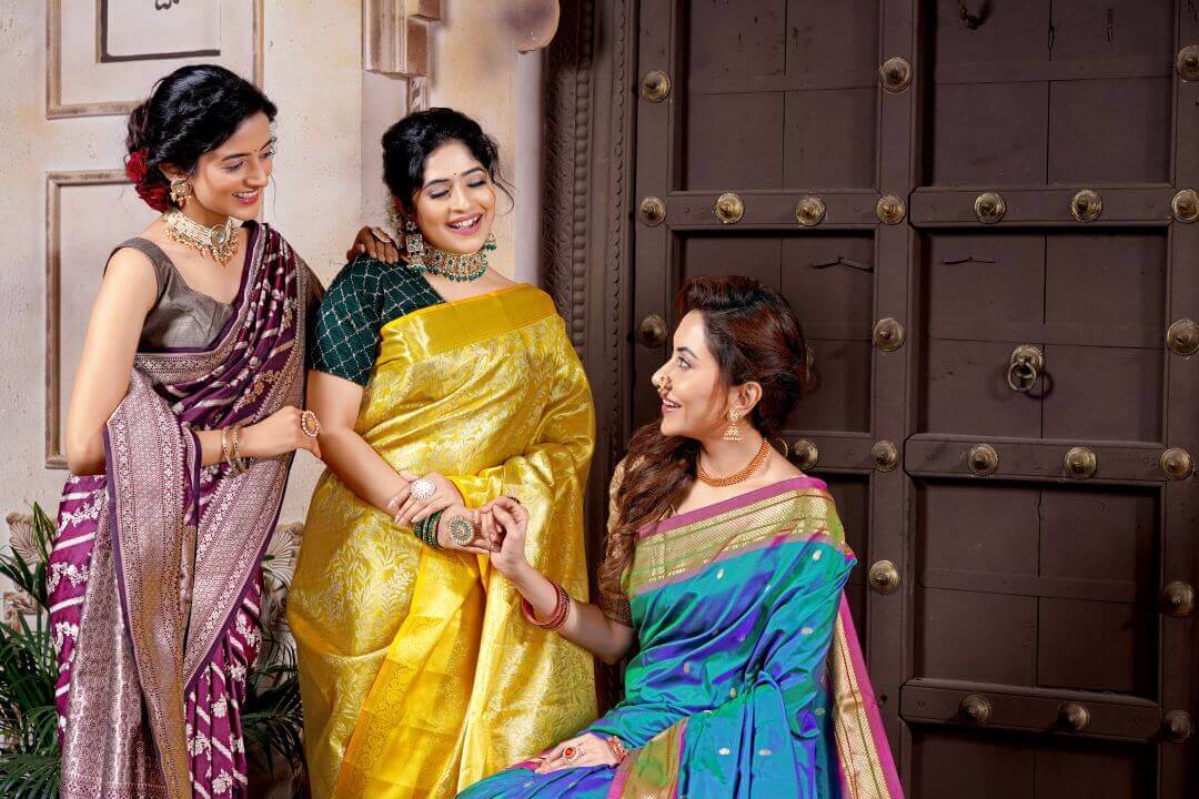 How to Identify Pure Silk: A Comprehensive Guide (With Expert Tips)