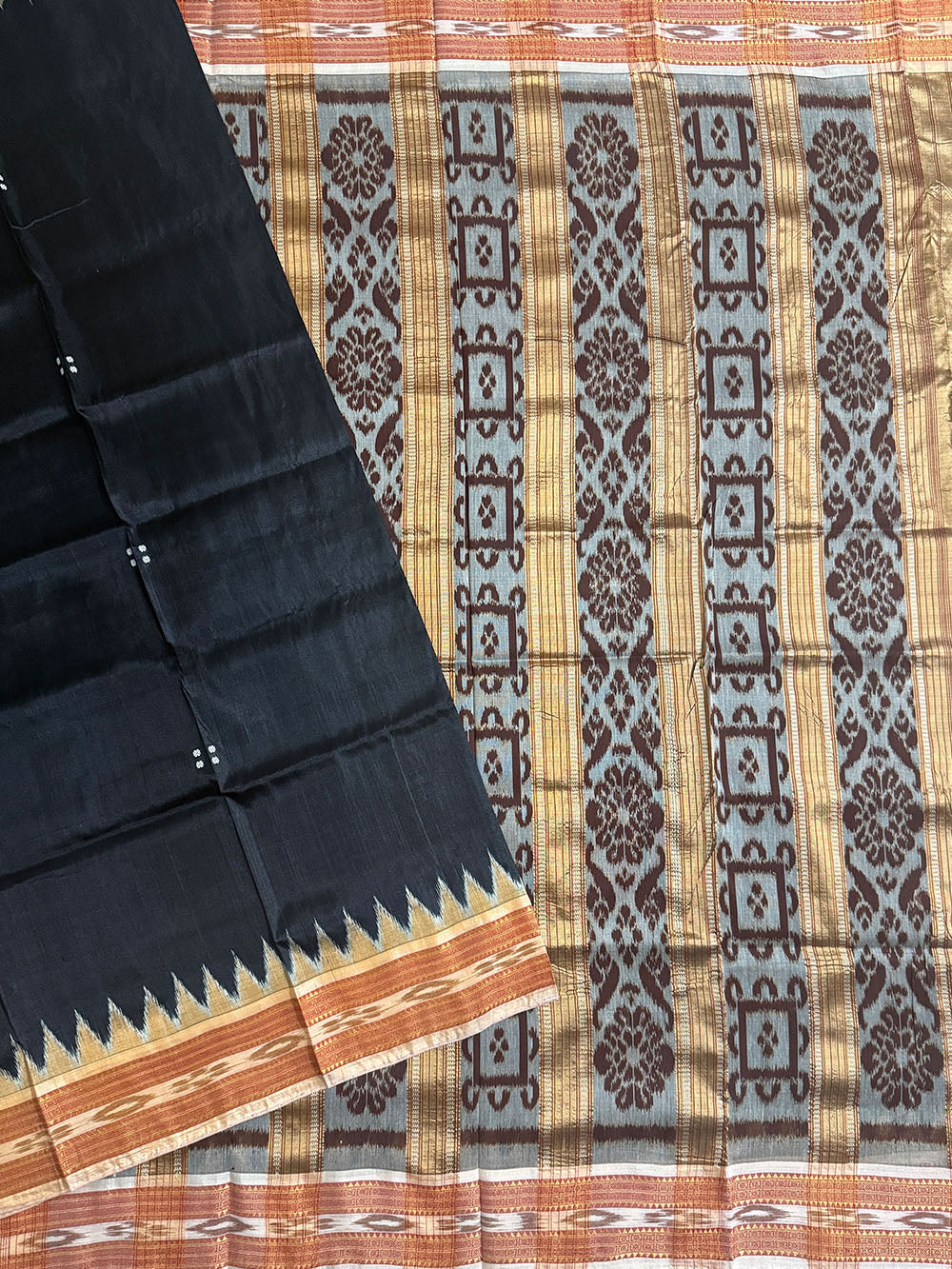 Black and Beige Pure Silk Handloom Khandua Patta Saree