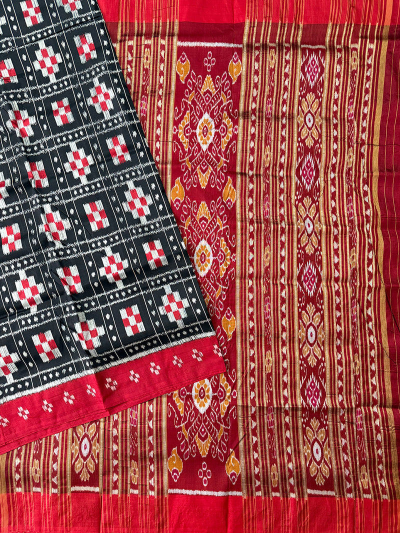 Black and Red Pasapalli Pattern Pure Silk Handloom Khandua Patta Saree