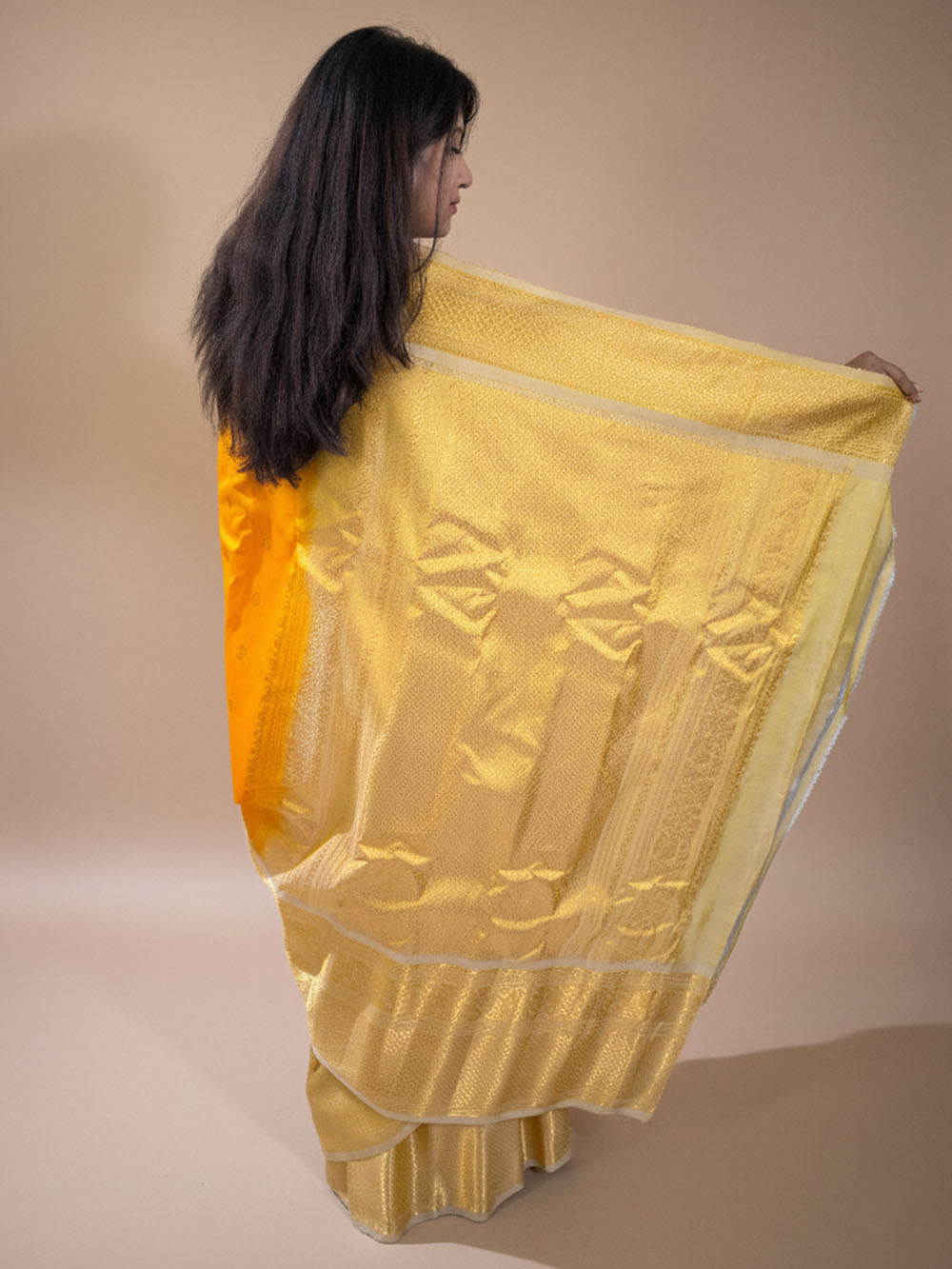 Golden Yellow Pure Silk Gadwal Handloom Saree