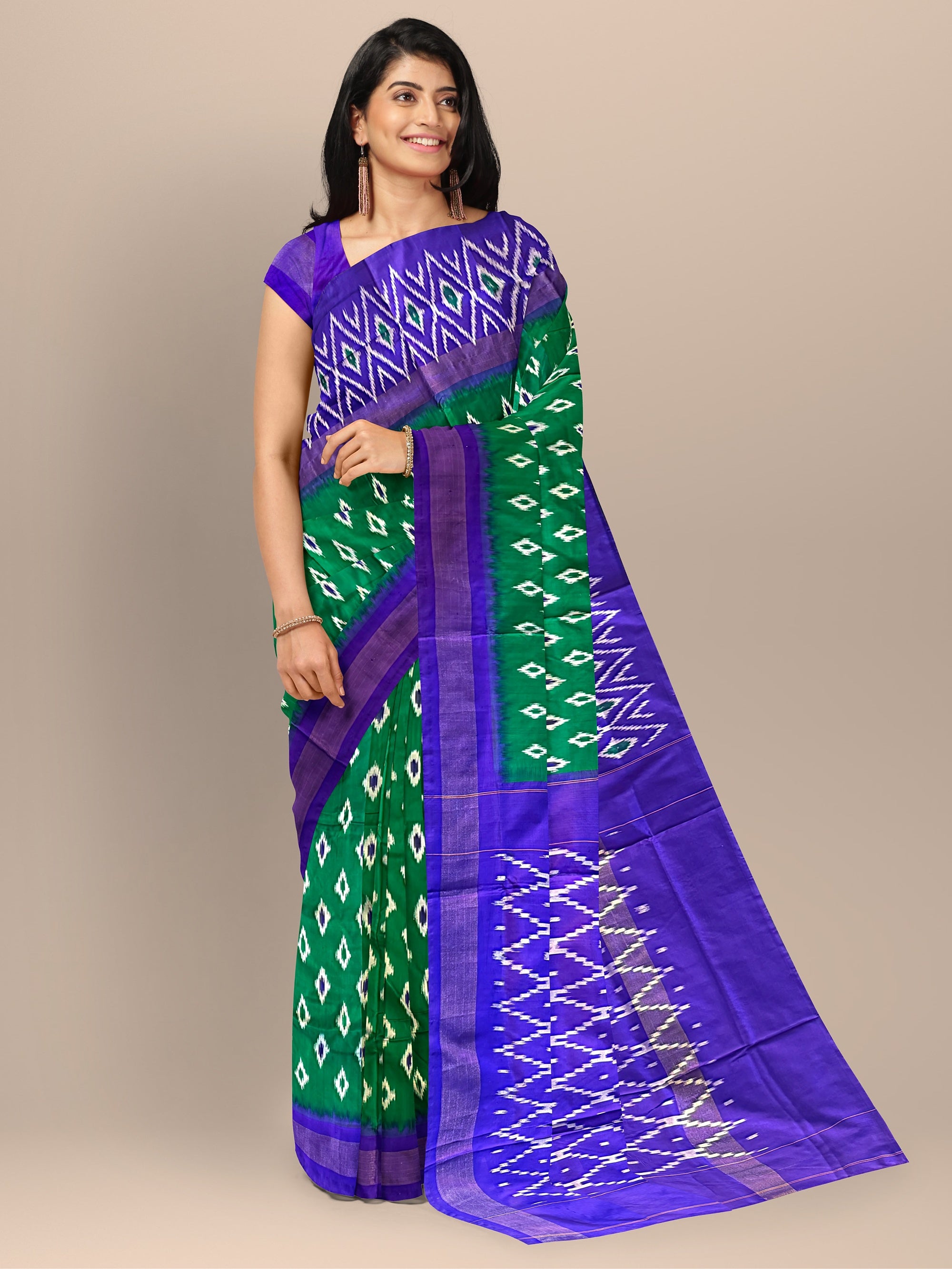 Green and Blue Pochampally Pure Silk Handloom Saree in Ikkat Pattern ...