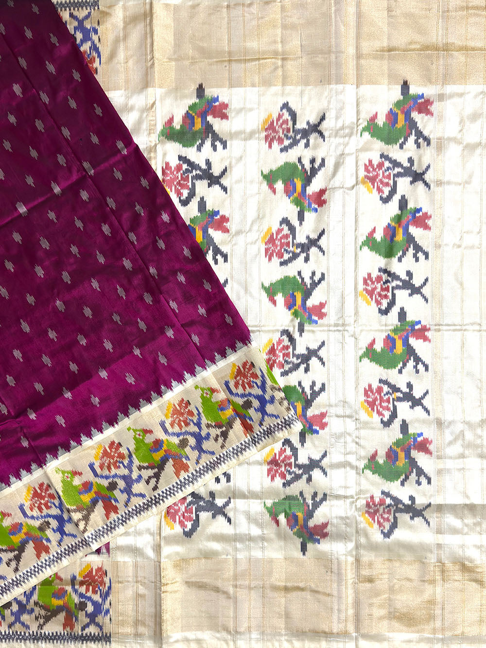 Pochampally Pattern Magenta and Beige Pochampally Pure Silk Handloom Saree in Ikkat Patter ...