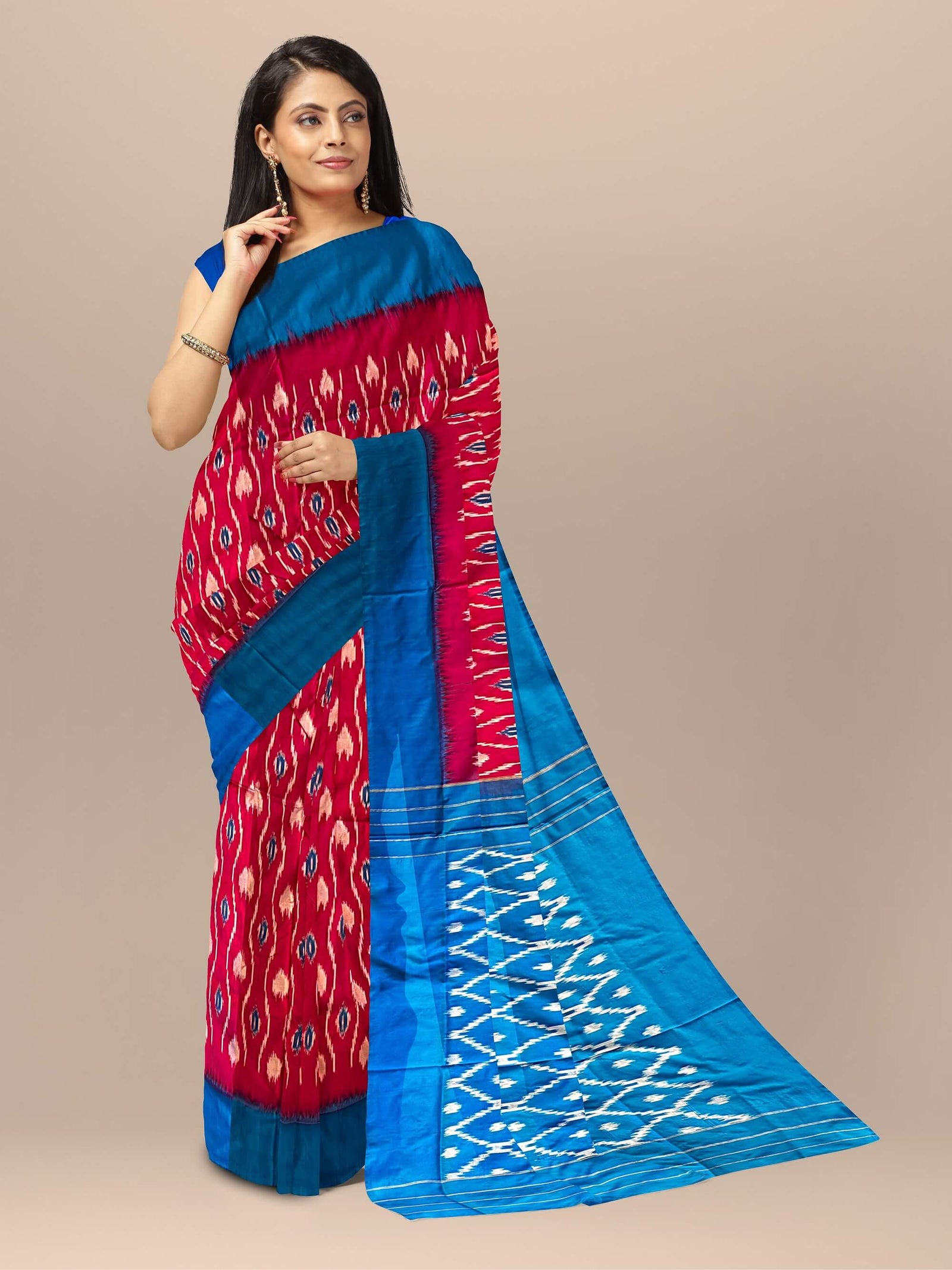 Pink and Blue Pochampally Pure Silk Handloom Saree in Ikkat Pattern