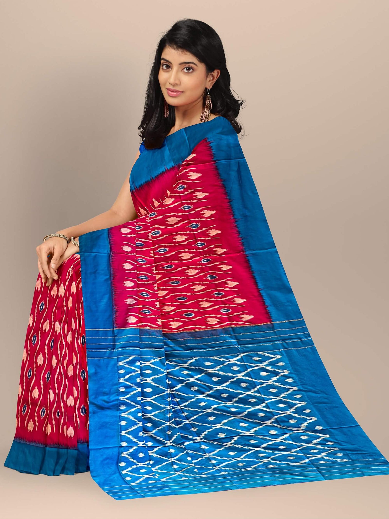 Pink and Blue Pochampally Pure Silk Handloom Saree in Ikkat Pattern