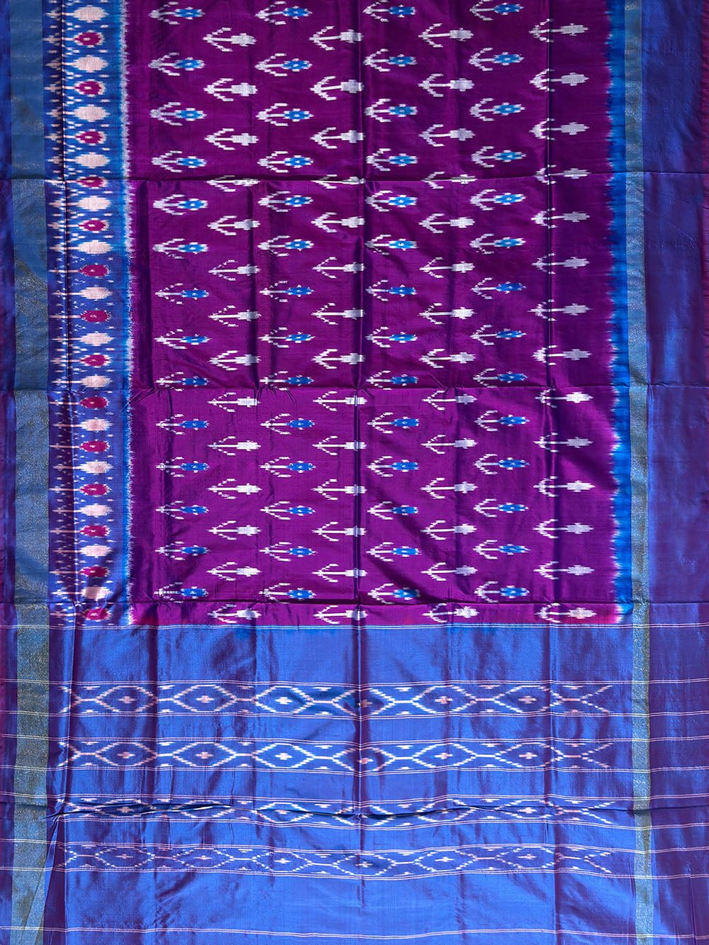 Purple and Blue Pochampally Pure Silk Handloom Saree in Ikkat Pattern