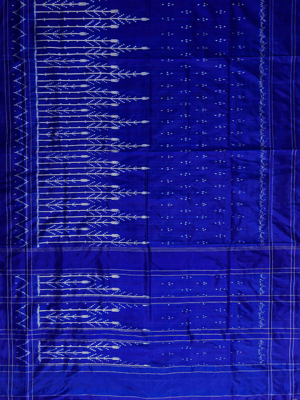 Royal Blue Pochampally Pure Silk Handloom Saree in Ikkat Pattern