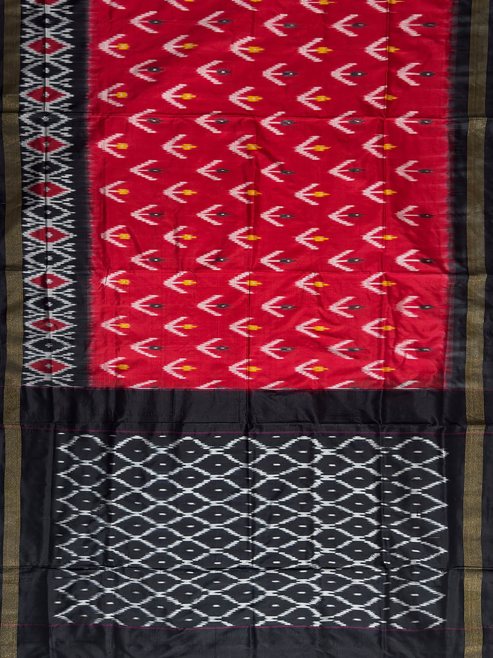 Pochampally Pattern Tomato Red and Black Pochampally Pure Silk Handloom Saree in Ikkat Pat ...
