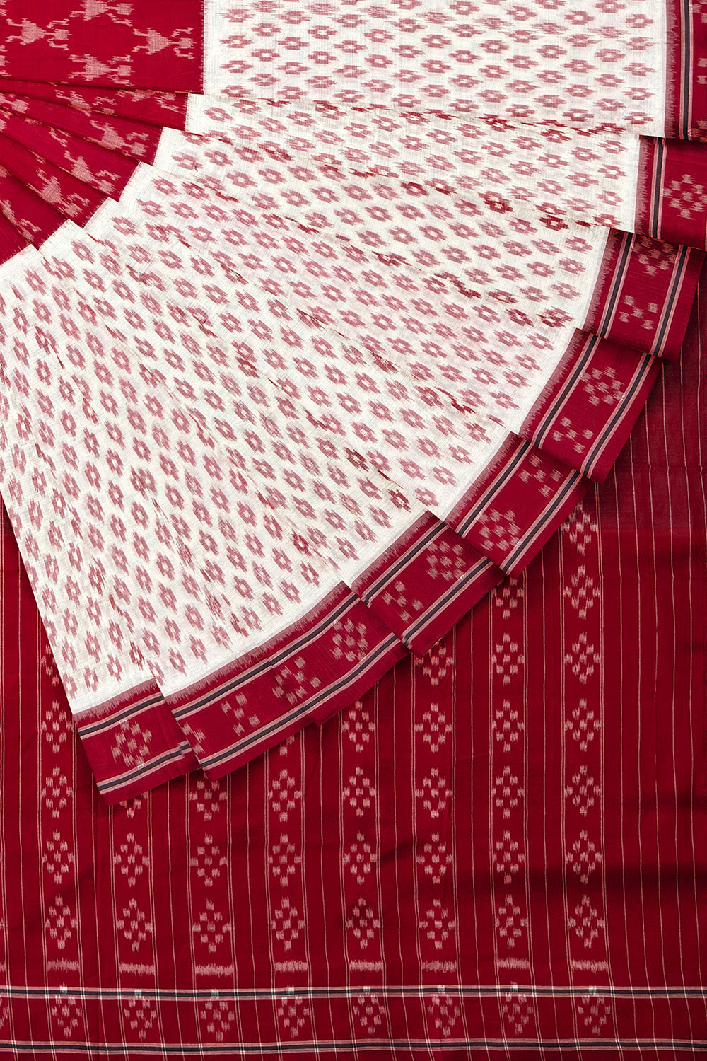 White and Red Handloom Cotton Sambalpuri Saree